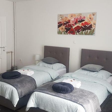 Marko Airport Rooms Велика Горица Екстериор снимка