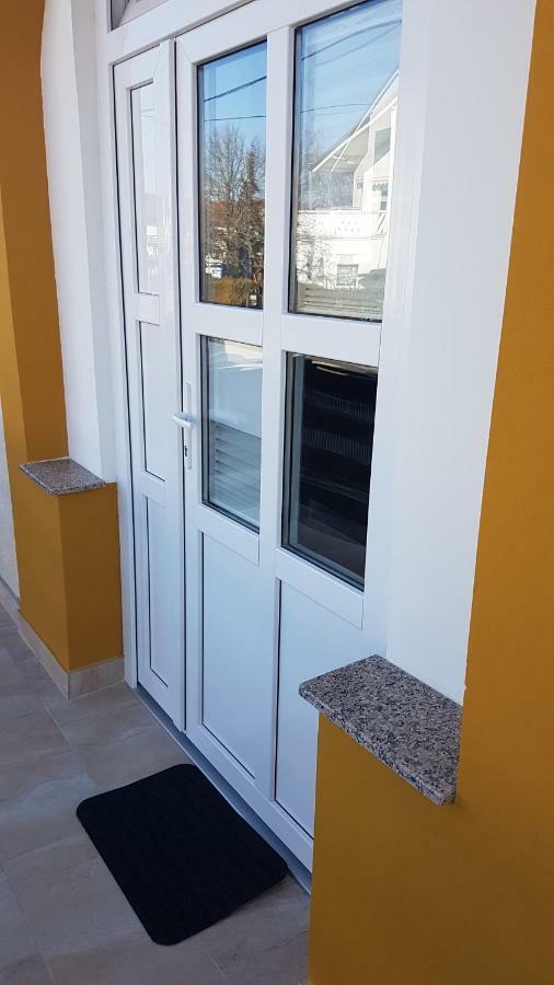 Marko Airport Rooms Велика Горица Екстериор снимка