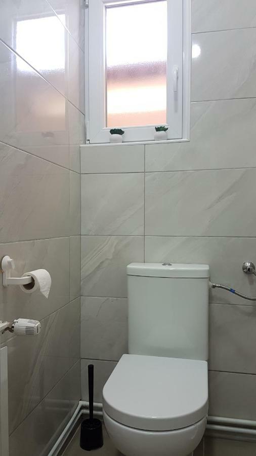 Marko Airport Rooms Велика Горица Екстериор снимка