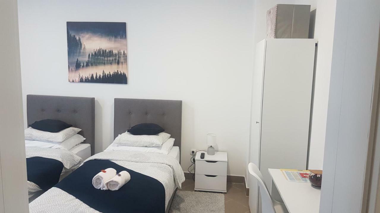 Marko Airport Rooms Велика Горица Екстериор снимка