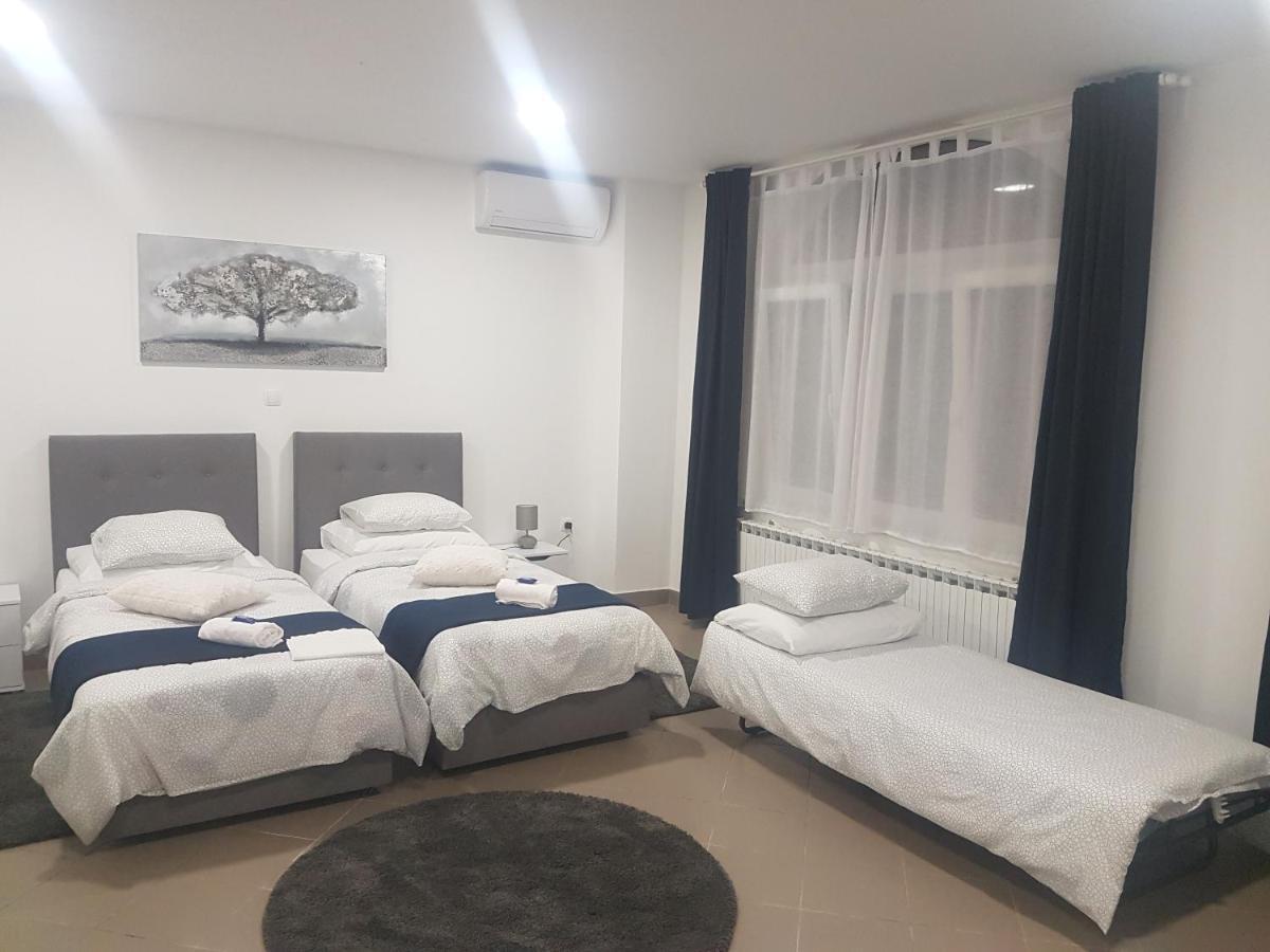 Marko Airport Rooms Велика Горица Екстериор снимка